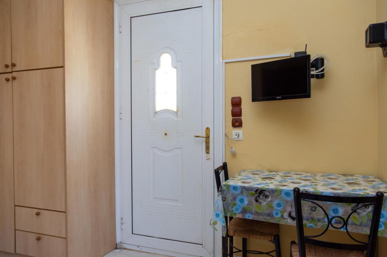 Agali Beach Pansion Mármaron Екстериор снимка