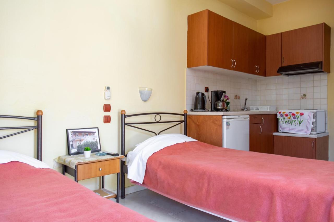 Agali Beach Pansion Mármaron Екстериор снимка