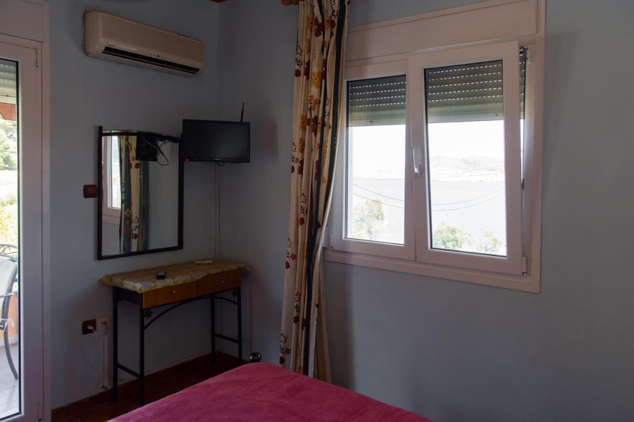 Agali Beach Pansion Mármaron Екстериор снимка